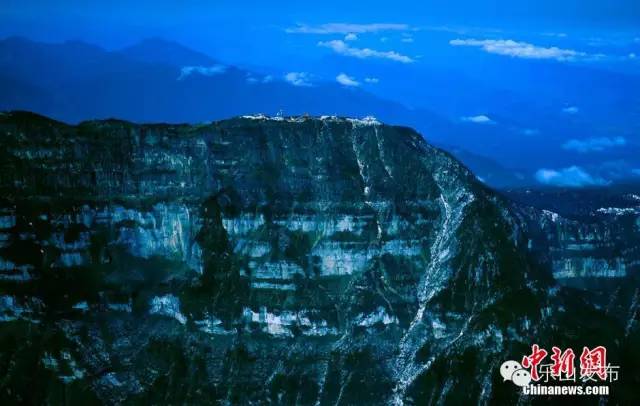 ������Ӱ��20��ĥһ�� �𺳷�������Բ��������Ķ�üɽ