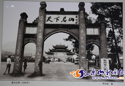 ��ͼ˵��������Ƭ�Ա� ����ü���оޱ�