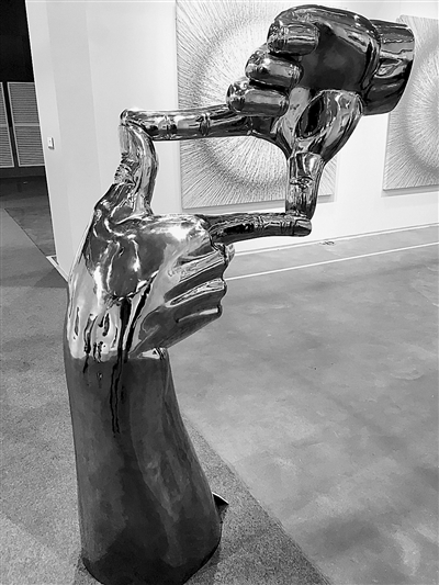 ��üɽ�У����Ļ����ʳ�Ϊ��������Ƭ