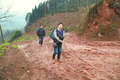 ���ǵ����������ڷ�ƶ·��