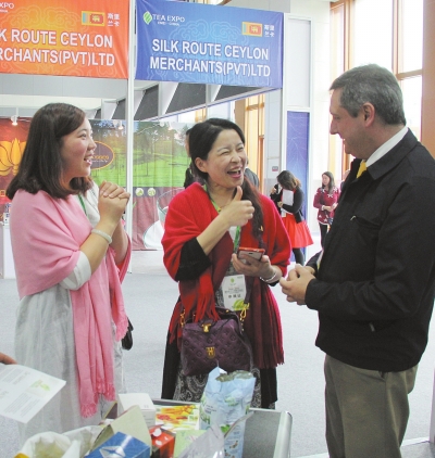 ���̽���