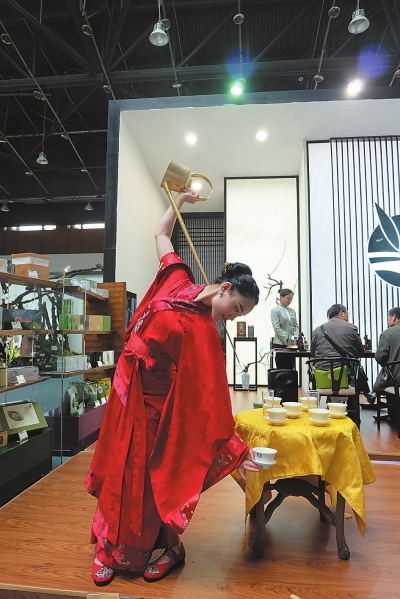 �ֳ����ձ���