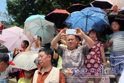 �����������۾���