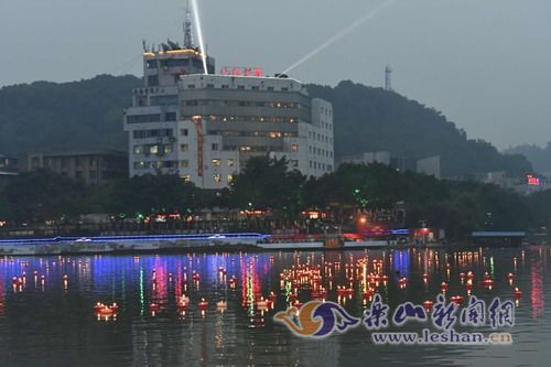 �ӵ������С����