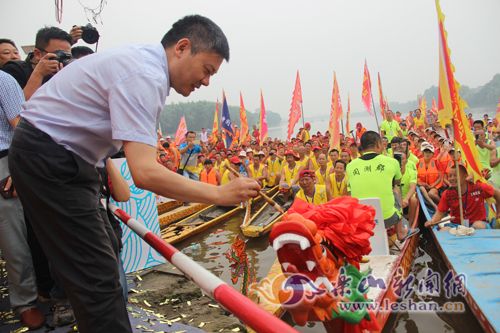 ��ί��ί�����г���ƽ��Ϊ���۵㾦