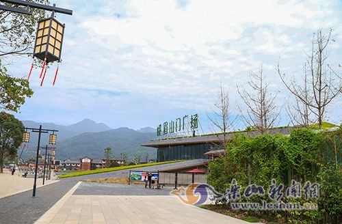 ��üɽ�Ź㳡��������