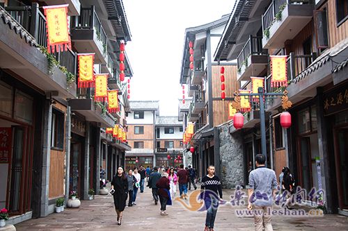 ����С����