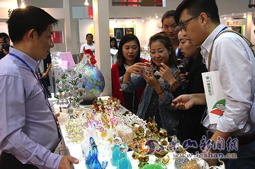 ��չ��פ������