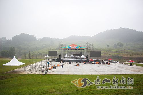 ���ֽ���̨�ӽ����