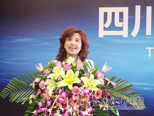 �Ĵ����ֲ�ҵ�߷���̳���� ����Ӣ�������ݽ�