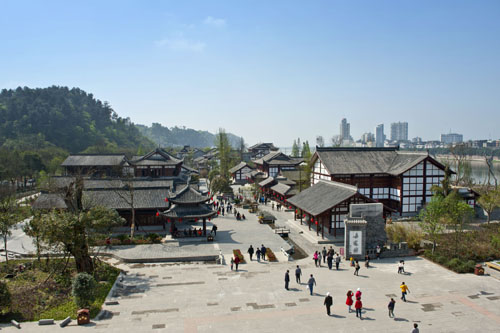 ��ɽ������ζ���