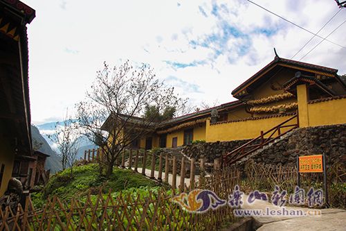 ʡ�������ǿ����ɫ����� ��ɽ����ϰ�