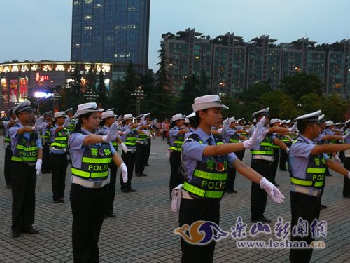 �淶ִ�� ��ɽ���ٽ���ҹ��㳡����ͨ����