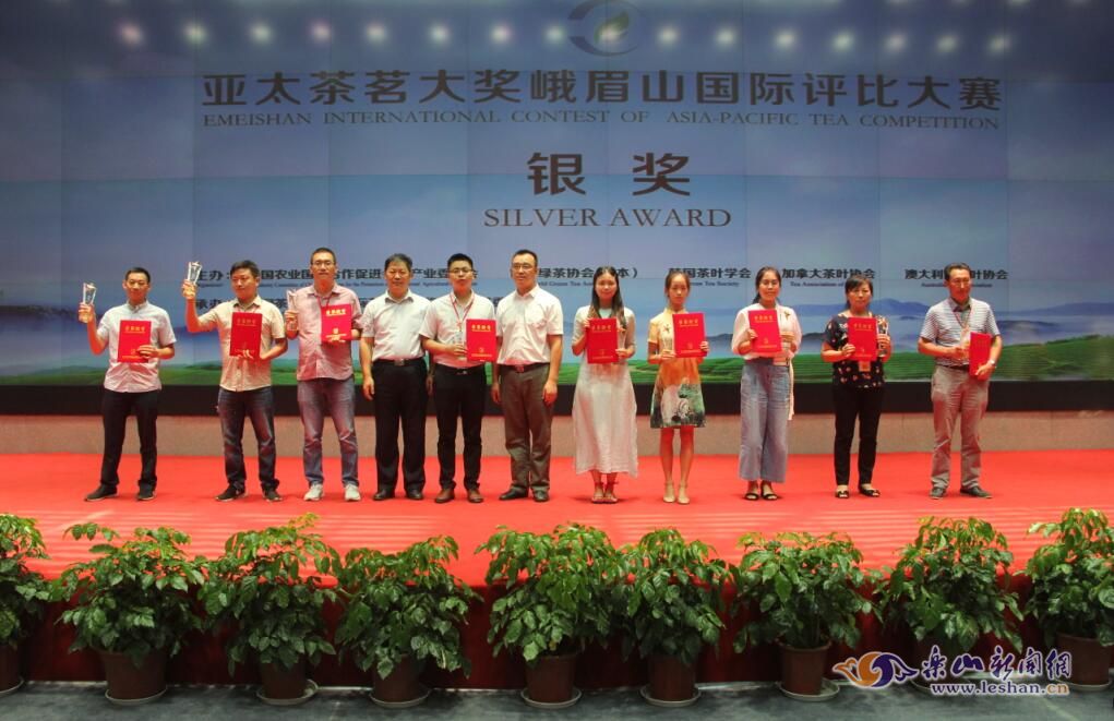 �����񽱴������佱�α���Ӱ