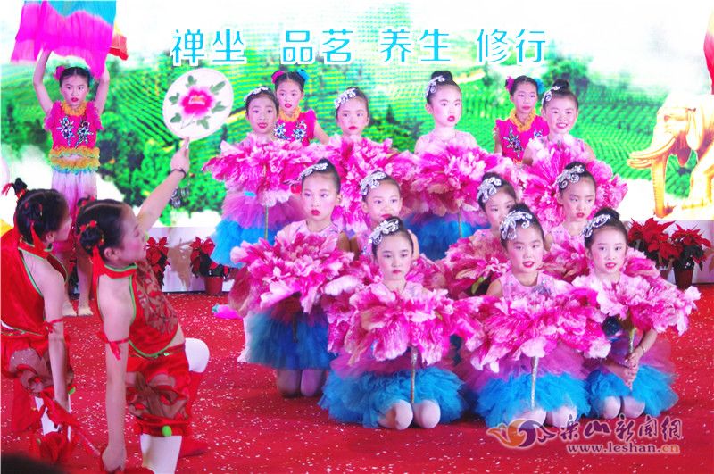 ��üɽ�������ʷ׳�