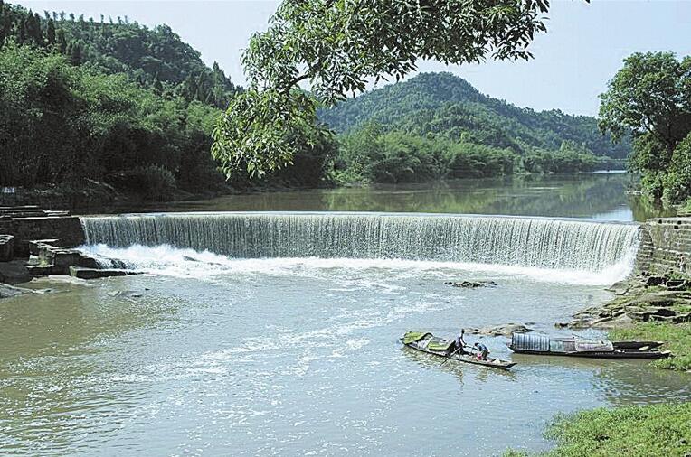 ��Ϊ��������̬�˾ӵĳ�������