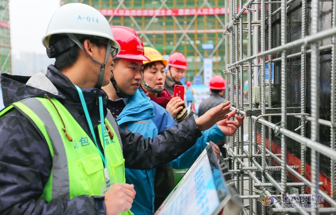 ��ɽ���н��蹤��������ȫ��������·�ֳ���Ħ��