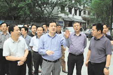 �Ƽ�����쵼�ڽ�ں�������ʤ�������