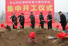 ��ͨ�żн�һ���ش���Ŀ���п��� ���ƾ��ô�չ