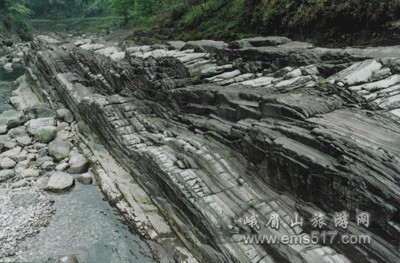 ��üɽ���ʽṹ