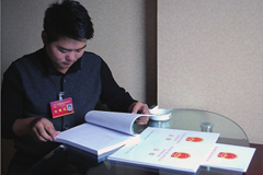 ���˴��������Ӣ��