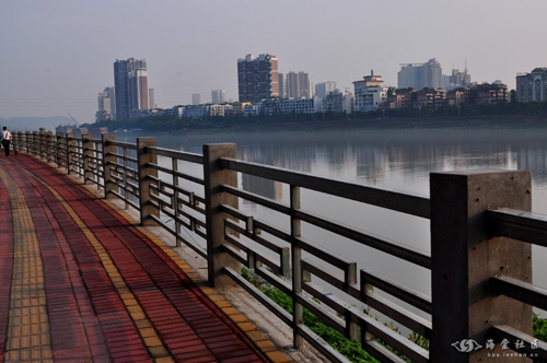 ������ɽ������������