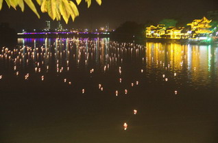 ��ǧյ�ӵ�Ư��ӿ˹������