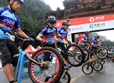 �ؼ����ݾ���