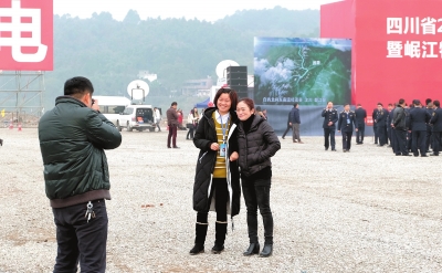 ��Ŀ������Ա�ڿ�����ʽ�Ϻ�Ӱ����